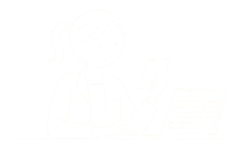 Laborantin mit Papier in der Hand vor einem Laptop mit Tabelle, sie schaut skeptisch